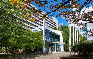 Novotel London West - London