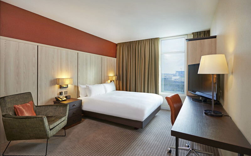 DoubleTree By Hilton London Excel photo 3