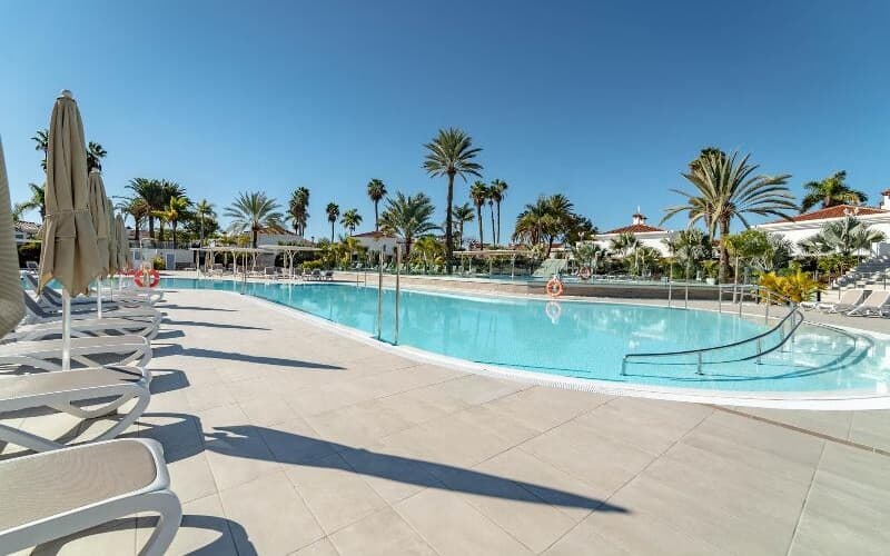 LIVVO Dunagolf Suites