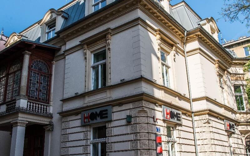 Home Aparthotel