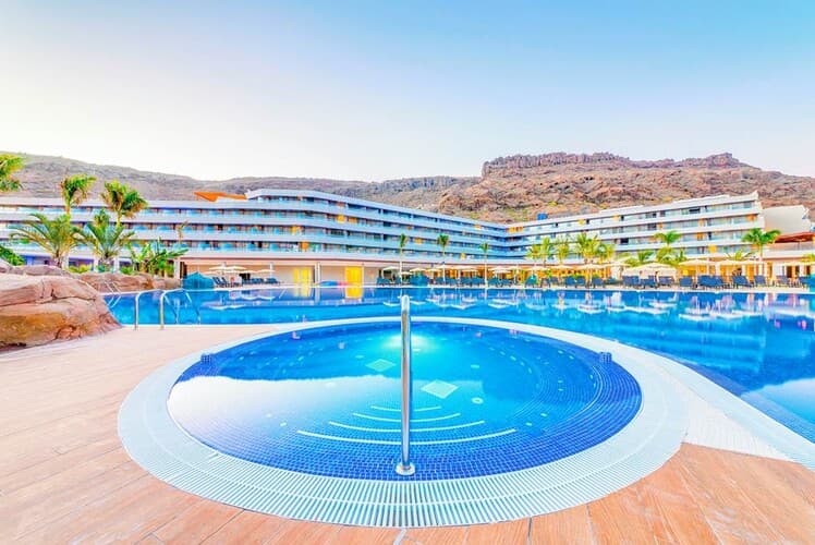 Radisson Blu Resort & Spa Mogan