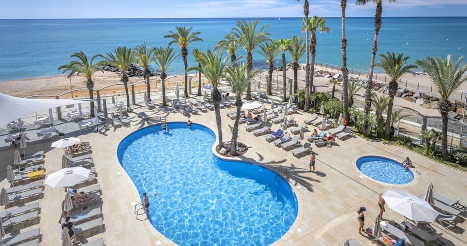 Caprici Beach Hotel & Spa