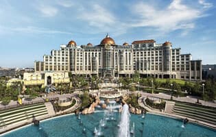 Universal Helios Grand, a Loews Hotel